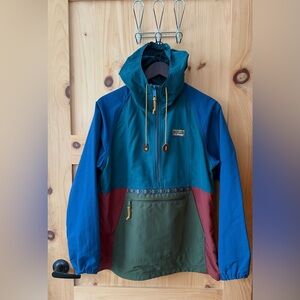 Women’s LL Bean Mountain Classic anorak - size medium